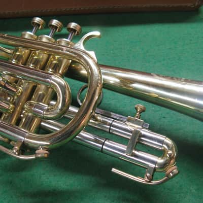 Huttl Cornet - Chris Kratt 1979 - Nickle SIlver Bell Model, Original Case and Chris Kratt MP image 5