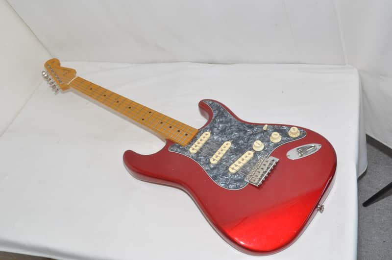 Fender Japan Stratocaster No, U027887 Electric Guitar Ref No.6356 image 1