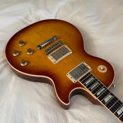 Gibson Les Paul Standard - Honeyburst - Free Pro Setup image 3