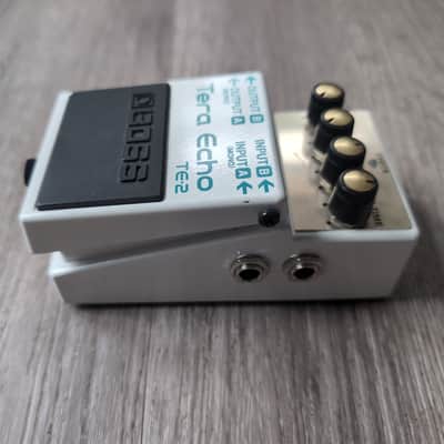 Boss TE-2 Tera Echo 2013 - Present - White image 4