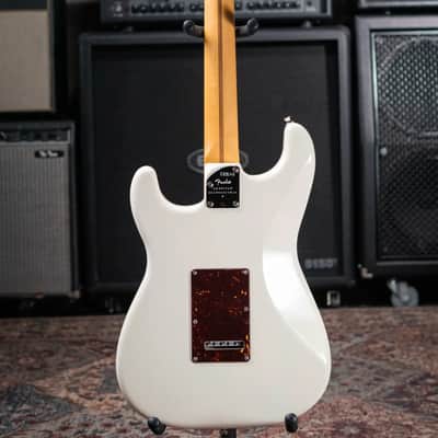 Fender American Professional II Stratocaster Electric Guitar - Olympic White with Hardshell Case image 7