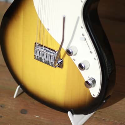 Line6 Variax 600 - Sunburst image 6