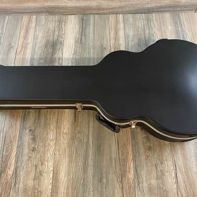 Road Runner Acoustic guitar Hard Case Jumbo body style image 1