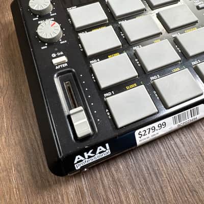 Akai MPC500 Music Production Center 2006 - 2013 - Black image 3
