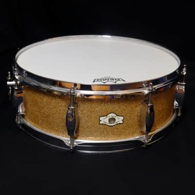 Camco Tuxedo Studio Model 14" x 5" snare drum 1960's - Champagne Sparkle image 5