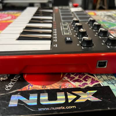Akai MPK Mini MKII 25-Key MIDI Controller 2014 - Present - Black image 3