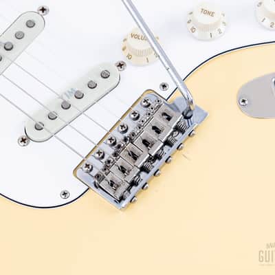 2016 Fender Yngwie Malmsteen Signature Stratocaster Yellow White w/ Seymour Duncan YJM & Tweed Case, Japan MIJ image 9