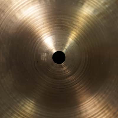 Zildjian 16" Avedis Thin Crash Cymbal - 1018g image 2