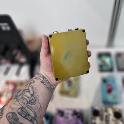 Hello Sailor Effects ShipWreck - Goldtop nitrocellulose lacquer image 14