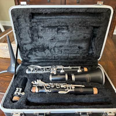 Bundy Student Model Clarinet image 2