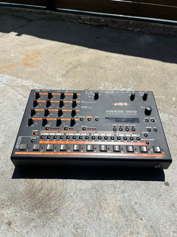 JoMox XBASE 999 Serviced image 1