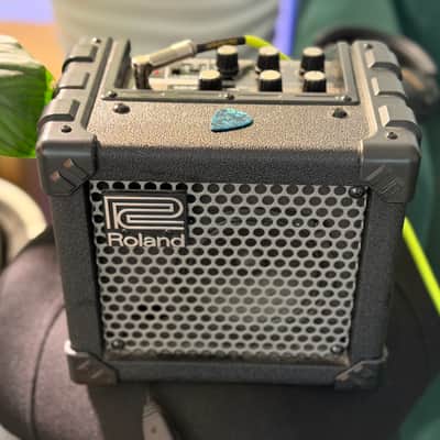 Roland Micro Cube 2-Watt 1x5" Guitar Combo 2004 - 2014 - Black image 1