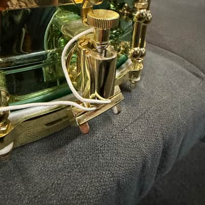 Ludwig LW0414CP Carl Palmer "Venus" Signature 3.7x14" Brass Piccolo Snare Drum 2010s - Green Lacquer over Brass image 4