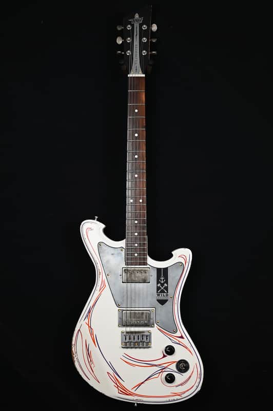 Wild Customs Wildmaster from 2022 in White Ja'o Pinstripe with Case image 1
