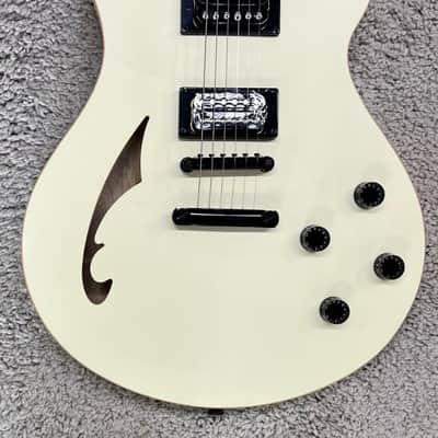 EVH SA-126 Standard, Satin Vintage White 2025 Wolfgang Model Electric Guitar image 3