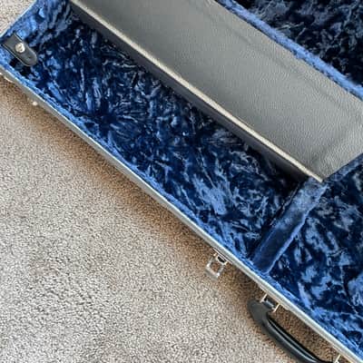Rickenbacker 300 Series Guitar case Reissue image 7