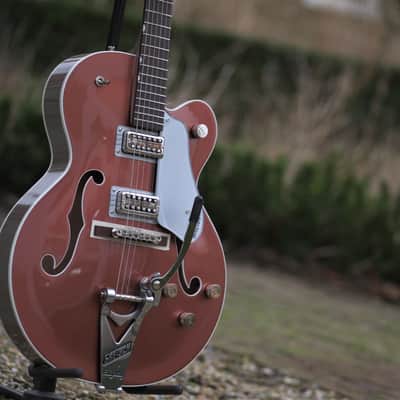 Gretsch G6118T Players Edition Anniversary™ Hollow Body with String-Thru Bigsby®, Rosewood Fingerboard - Two-Tone Copper Metallic/Sahara Metallic image 3