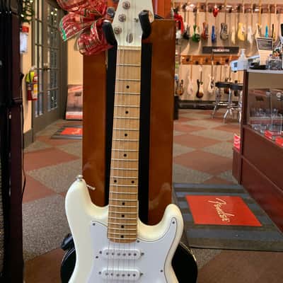 (USED) Miniture Electric S-Style Guitar 1/2 Size image 6