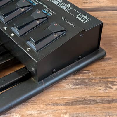 Roland PK-5 Bass Dynamic MIDI Pedal Keyboard Battery Powered Great Shape W/PSU image 8