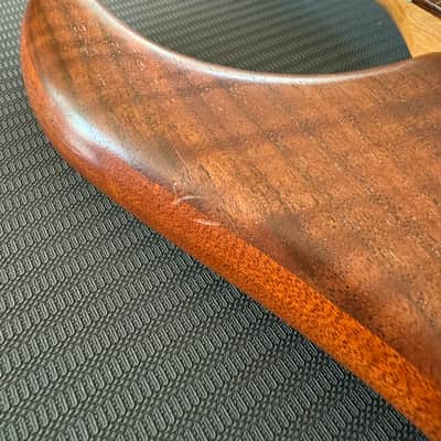 Hanewinckel Custom Pro Series 5-string Fretless Bass image 11