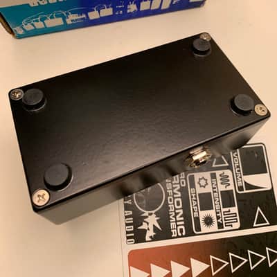 Death By Audio Micro Harmonic Transformer Fuzz 2014 - 2023 - White image 6