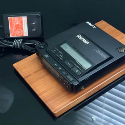 Sony Discman D-555 1991 Black TOTL *ULTRA RARE DISCMAN* ~LOOK~ image 1