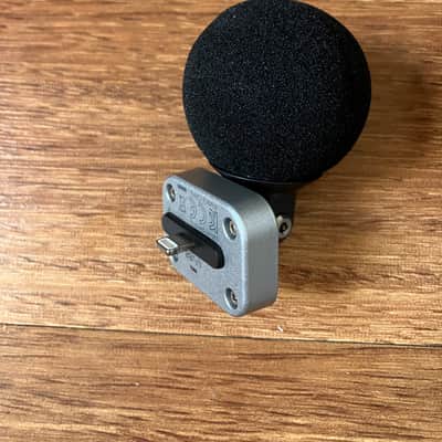 Shure MOTIV MV88 iOS Digital Stereo Condenser Microphone 2015 - Present - Black image 2