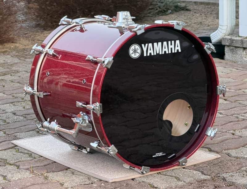Yamaha 20x18 Maple Custom Absolute bass drum - burgundy sparkle image 1
