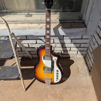 Airline Twin Tone - sunburst image 1