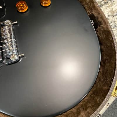PROTOTYPE 2024 Gibson Charlie Starr Les Paul Junior Ebony - Used in Gibson's Video image 5