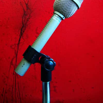 Vintage 1987 Electro-Voice RE11 Supercardioid Dynamic Microphone Low Z w mic clip RE10 RE15 RE16 RE18 image 10