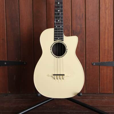 Maccaferri Islander Baritone Ukulele Circa 1950's USA Pre-Owned image 2