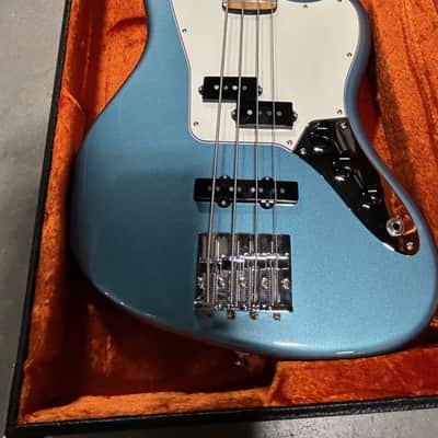 Fender Player Jaguar Bass with Maple Fretboard 2018 - 2024 - Tidepool image 2