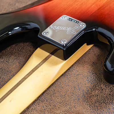 Fender American Professional Classic Precison | Sunburst image 14