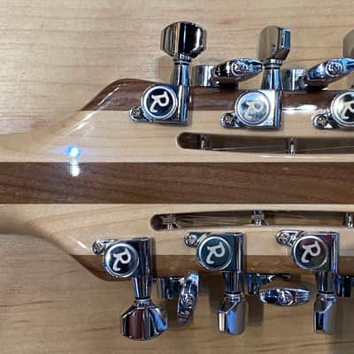 Rickenbacker 330/12 12-String Electric Guitar MapleGlo (21 Fret Version) image 13