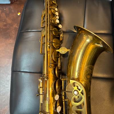 Evette and Schaeffer Tenor Saxophone, Master model 1970 - Original lacquerer image 4