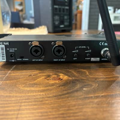 Galaxy Audio AS-1100-D Any Spot Wireless In-Ear Monitor System - Band D (4-Pack) - Black image 3