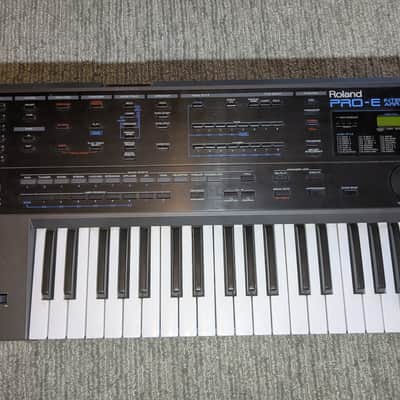 Roland Pro-E 37-Key Intelligent Arranger 1989 - 1990 - Black