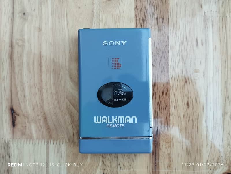 Sony WM 109 1986 - Sony Walkman Cassette player WM 109 light green working image 1
