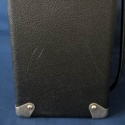 Fender Frontman 38 Watt PR 241 Guitar Combo Amplifier -- Excellent Condition image 5