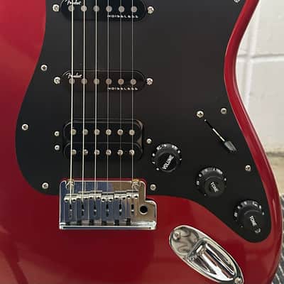 Fender American Ultra II Stratocaster HSS with Maple Fretboard 2024 - Present - Sinister Red image 8