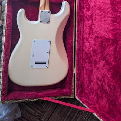 Fender Stratocaster players Plus 75th anniversary 2021 - Olympic pearl white image 5