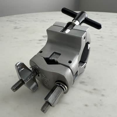 DW DWSMRKC15A 1.5" to Adjustable V Angle Drum Rack Clamp 2010s - Grey image 7