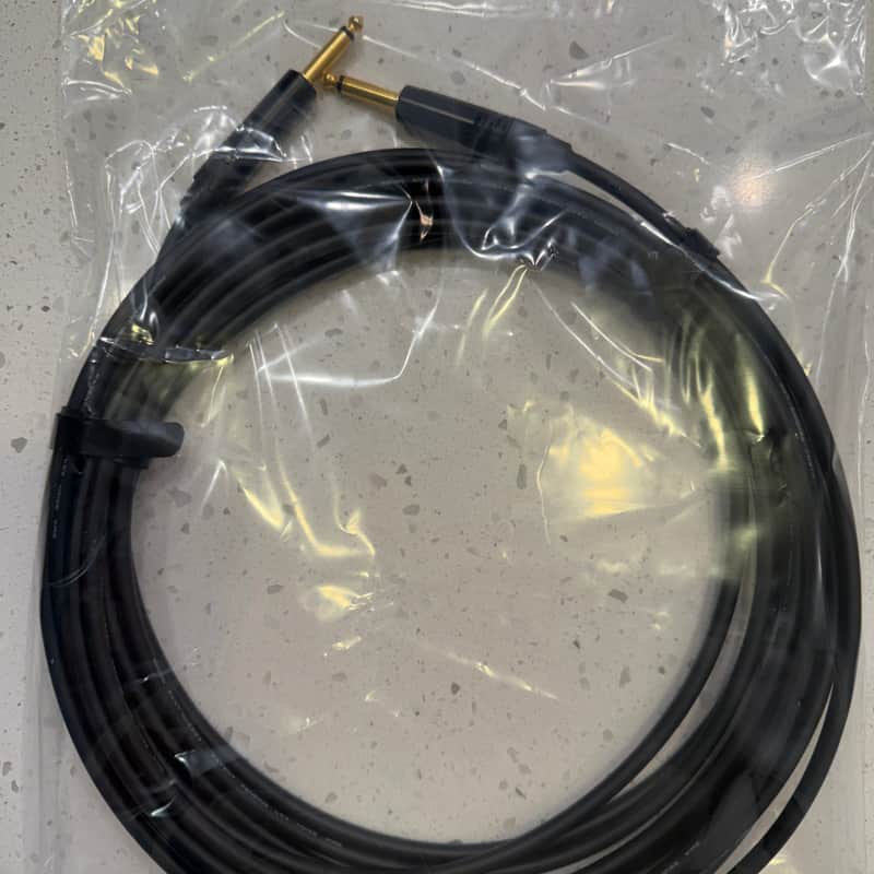 Mogami Custom-Made TS Instrument Cable (30 ft)