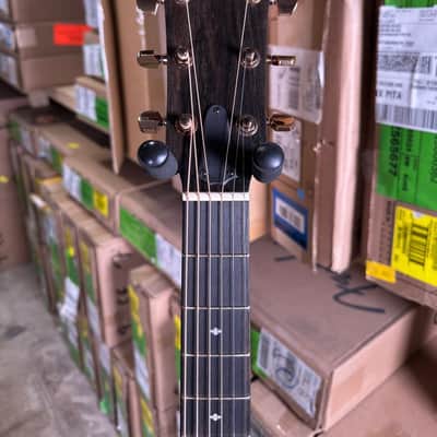 Taylor 214ce-K DLX w/ Deluxe Hardshell Case image 4
