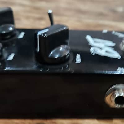 Get Wired! Max Pedals The Bat Distortion 2021 Canada image 4