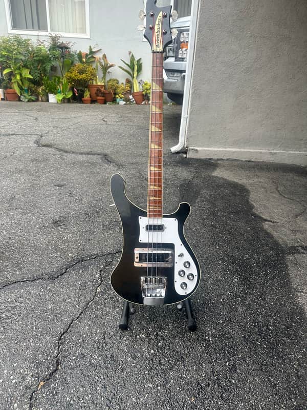 Rickenbacker 4001