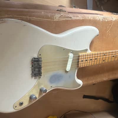 Fender Musicmaster with Maple Fretboard 1957 - Desert Sand image 5