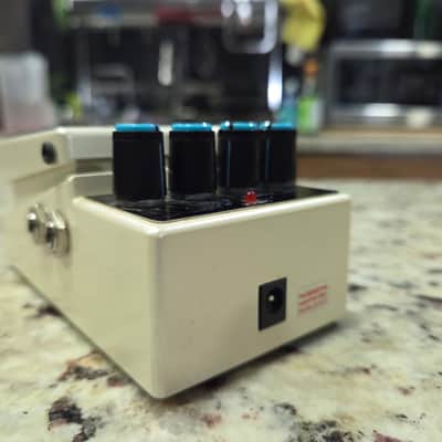 Boss DD-3(b) Digital Delay 2001 - Present - White image 6