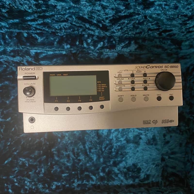 Roland SC-8550 - GS-compatible MIDI sound module - Made in Japan image 1
